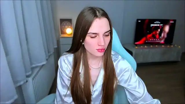 StellaLawless online show from 5, 2, 2025