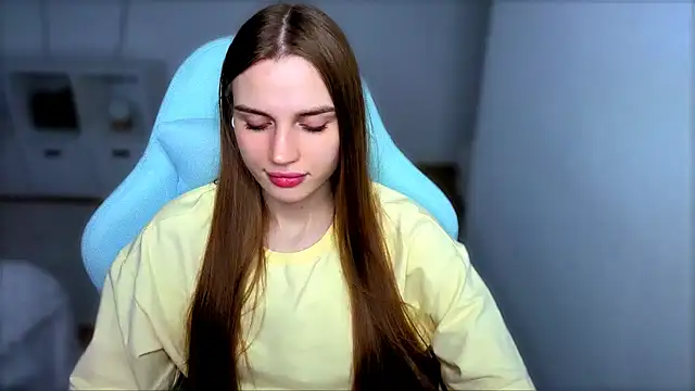 StellaLawless online show from 10, 9, 2025