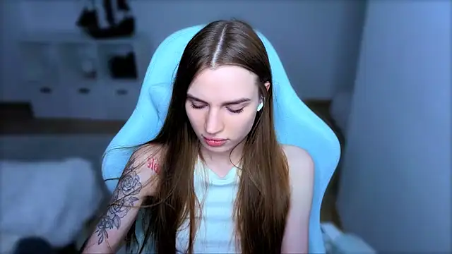 StellaLawless online show from 6, 10, 2025