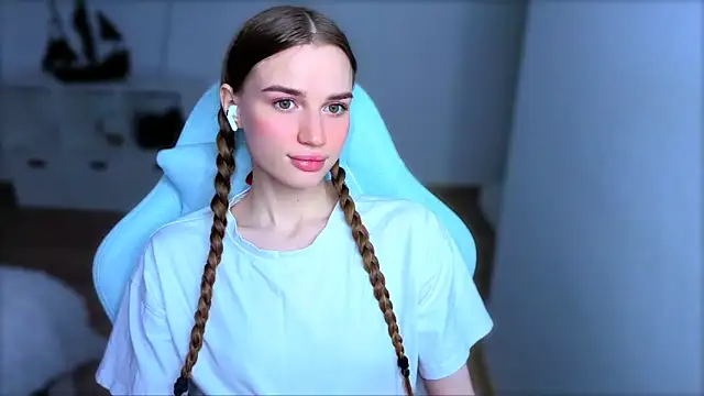 StellaLawless online show from 16, 10, 2025