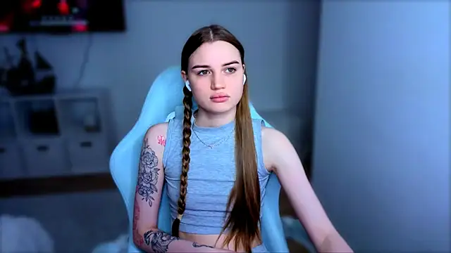 StellaLawless online show from 7, 1, 2026