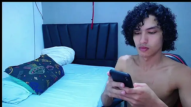 Tayronx33 online show from 1, 11, 2025