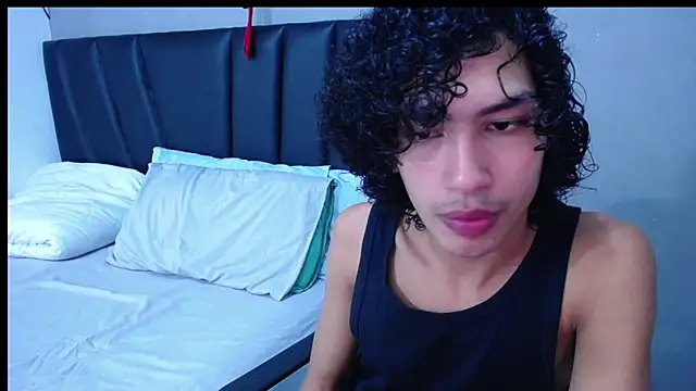 Tayronx33 online show from 3, 11, 2025