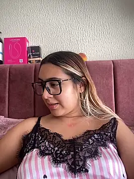 Snapshot of Miabonnett_ chatting on 25, 2, 2026 Miabonnett online show from 25, 2, 2026