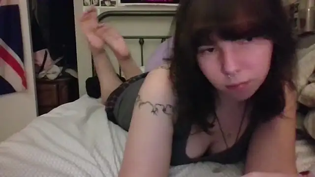 Snapshot of lanaspeltbackward chatting on 6, 11, 2025 lanaspeltbackward online show from 6, 11, 2025