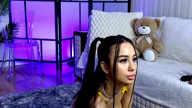 Snapshot of OnlyXandra chatting on 23, 11, 2025 OnlyXandra online show from 23, 11, 2025