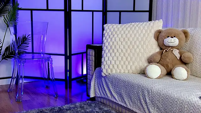 Snapshot of OnlyXandra chatting on 24, 11, 2025 OnlyXandra online show from 24, 11, 2025