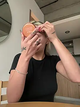 emma oxford online show from 3, 3, 2026