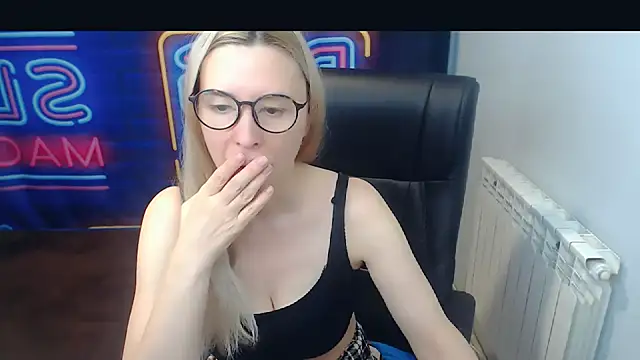 kerakiss877 online show from 6, 1, 2025