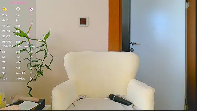   QUEEN    online show from 16, 10, 2025