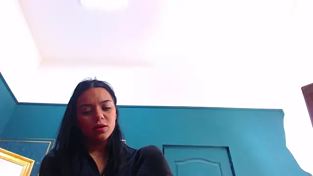 Snapshot of SerenaXMendez chatting on 1, 1, 2025 SerenaXMendez online show from 1, 1, 2025