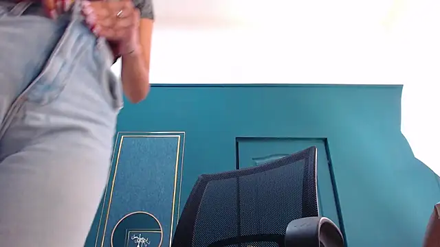 Snapshot of SerenaXMendez chatting on 12, 2, 2025 SerenaXMendez online show from 12, 2, 2025