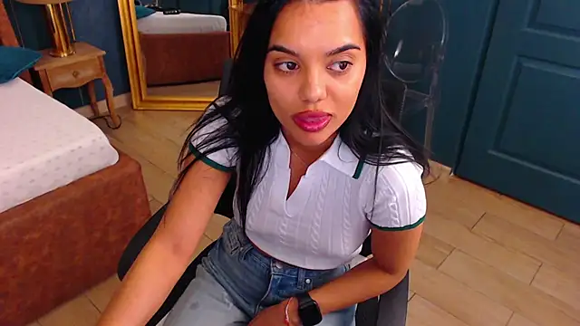 Snapshot of SerenaXMendez chatting on 13, 3, 2025 SerenaXMendez online show from 13, 3, 2025