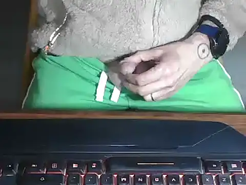 Snapshot of Adri_gard chatting on 19, 3, 2025 Adri gard online show from 19, 3, 2025