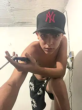 Snapshot of SpicyBoy_ chatting on 9, 10, 2025 SpicyBoy online show from 9, 10, 2025