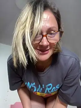 dirty mistress 69 online show from 13, 1, 2025