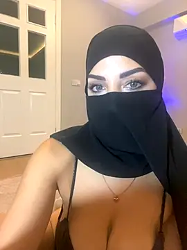 Snapshot of Amberonee31 chatting on 19, 10, 2025 Amberonee31 online show from 19, 10, 2025