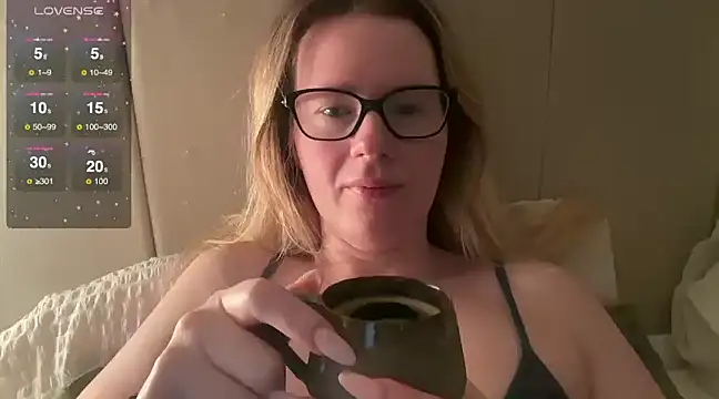 redheadrosie69 online show from 18, 2, 2025