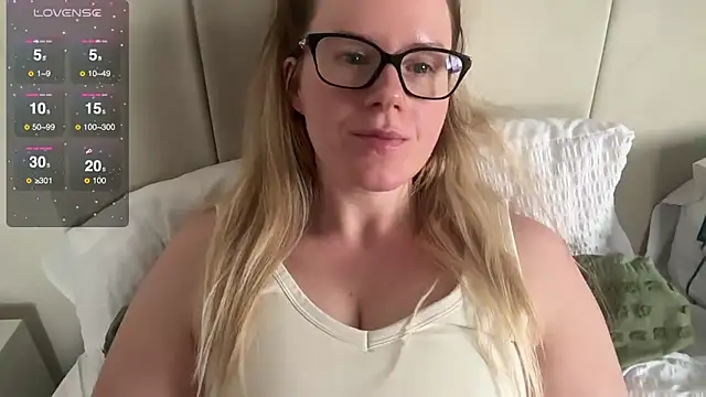 redheadrosie69 online show from 19, 2, 2025