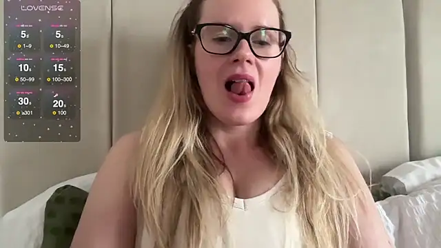redheadrosie69 online show from 19, 2, 2025