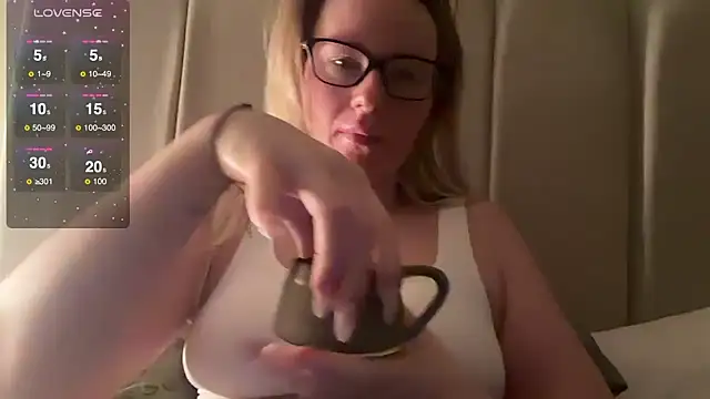 redheadrosie69 online show from 26, 2, 2025