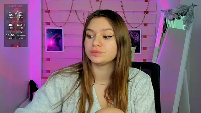 Josephine Kiss online show from 9, 12, 2024