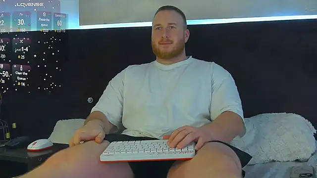 Snapshot of RoddyStill chatting on 13, 1, 2025 RoddyStill online show from 13, 1, 2025