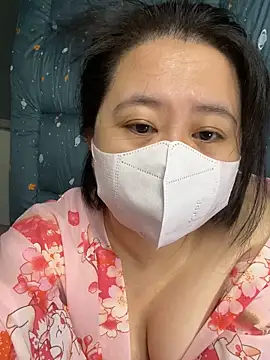 ninini92 online show from 8, 3, 2025