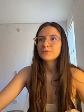 livgomez online show from 15, 3, 2026