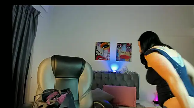 Snapshot of Jayden_Jonnes chatting on 30, 12, 2024 Jayden Jonnes online show from 30, 12, 2024