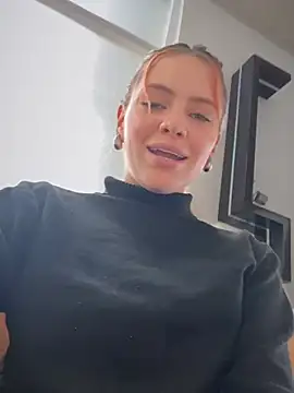 Lorraine Leon online show from 17, 12, 2024