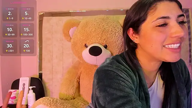 Snapshot of Danna_777_ chatting on 13, 10, 2025 Danna 777 online show from 13, 10, 2025