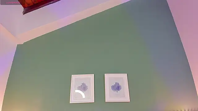  anavictoria  online show from 12, 3, 2025