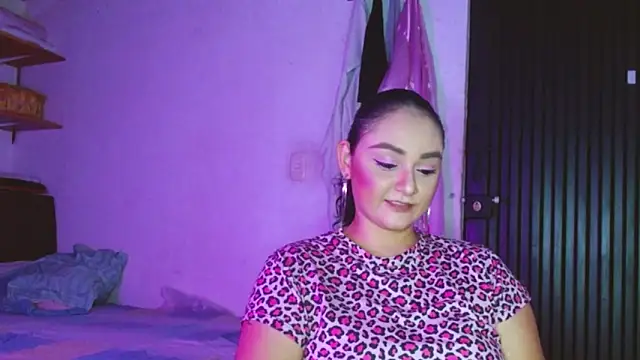 Snapshot of Kaory_32 chatting on 4, 11, 2025 Kaory 32 online show from 4, 11, 2025