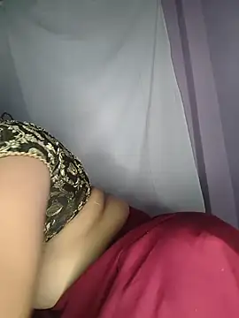 Snapshot of priya__angel chatting on 25, 11, 2025 priya angel online show from 25, 11, 2025