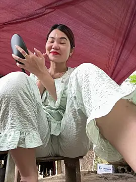 Emily 9xx online show from 8, 3, 2025