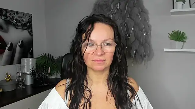 HelenLuxx online show from 20, 12, 2024