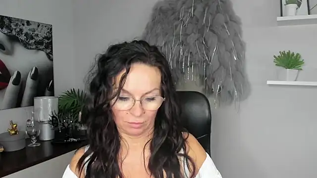 HelenLuxx online show from 20, 12, 2024