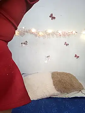 keterinjones--11 online show from 20, 12, 2025