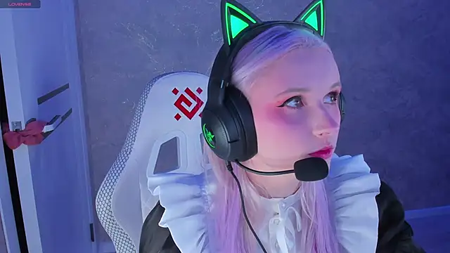 SweeteRose Royce online show from 3, 1, 2025