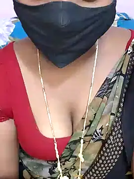 Snapshot of louise92 chatting on 1, 12, 2024 louise92 online show from 1, 12, 2024