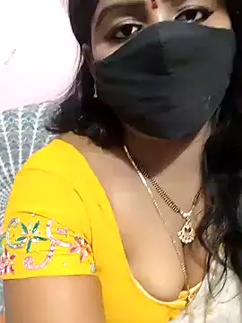 Snapshot of louise92 chatting on 22, 12, 2024 louise92 online show from 22, 12, 2024