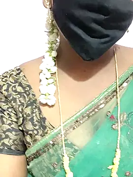 Snapshot of louise92 chatting on 22, 2, 2025 louise92 online show from 22, 2, 2025