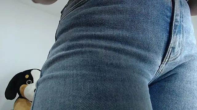 Amelia Debora Antonella online show from 22, 10, 2025