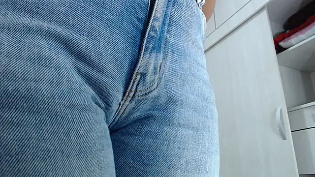 Amelia Debora Antonella online show from 16, 11, 2025