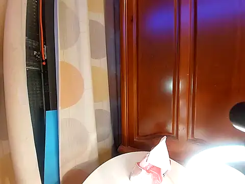 Snapshot of KennyLOVERboy chatting on 25, 12, 2024 KennyLOVERboy online show from 25, 12, 2024