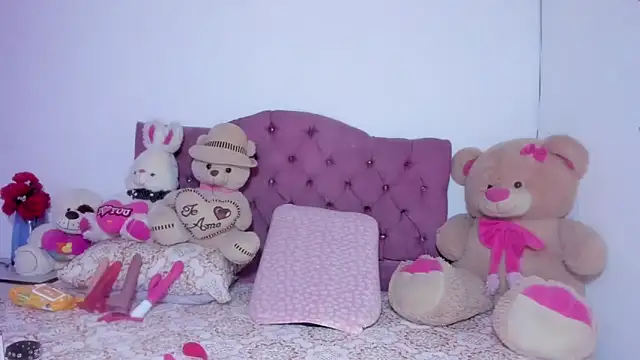 Snapshot of Dana_Jeins chatting on 12, 2, 2026 Dana Jeins online show from 12, 2, 2026