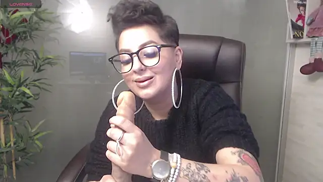 BustyAllyy online show from 18, 12, 2024