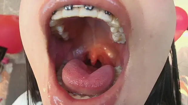 mia roux13 online show from 18, 2, 2025
