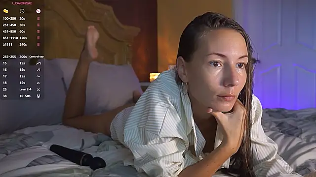 Snapshot of naiviv chatting on 11, 3, 2025 naiviv online show from 11, 3, 2025